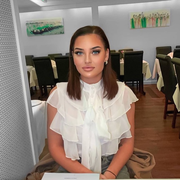 5⭐ Fav Sweet Poetry White Ruffle Front Blouse Top - Picture 3 of 9